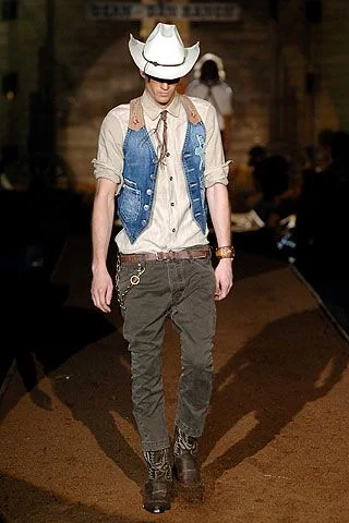 Look 32